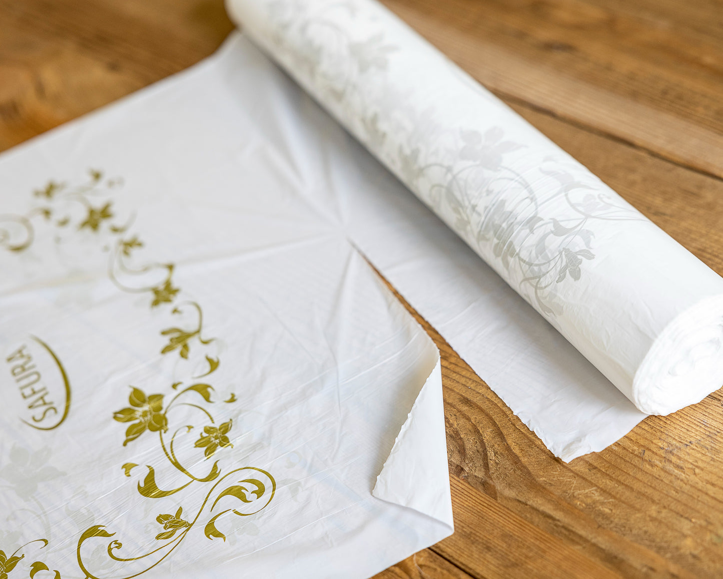 Safura Disposable Table Cover